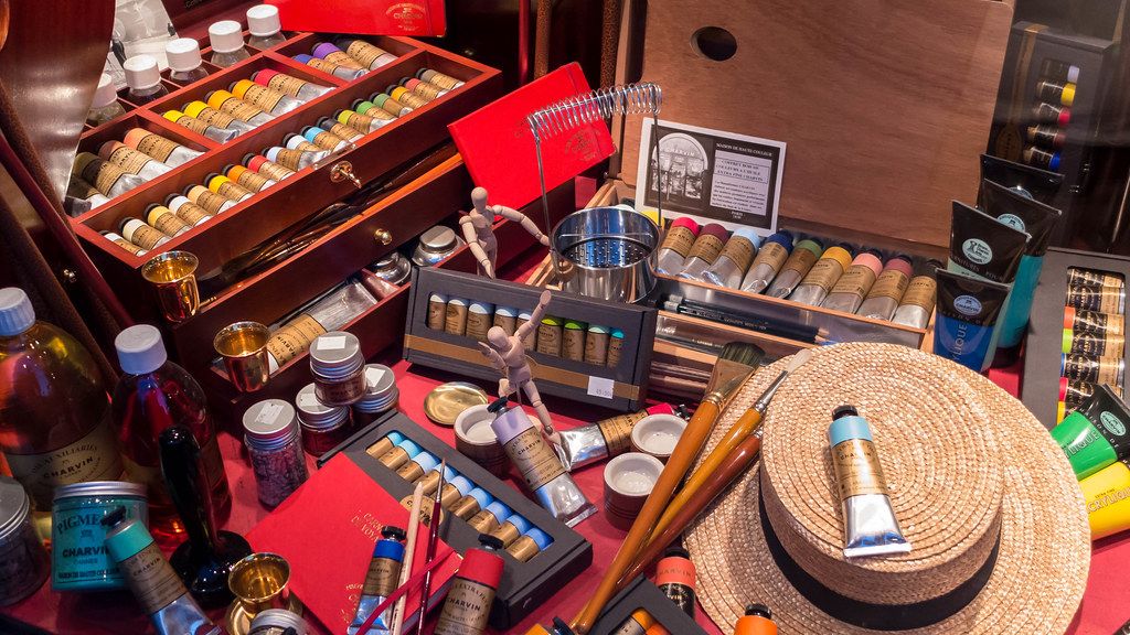 What Is Art Therapy? A Gentle Introduction for Parents and Teachers